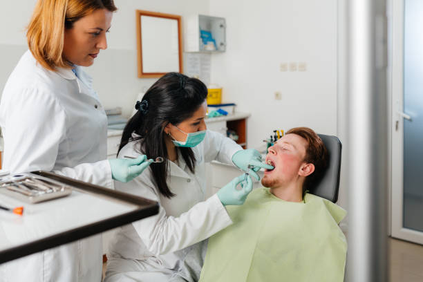 Best Tooth Infection Emergency Dentist  in Annetta, TX